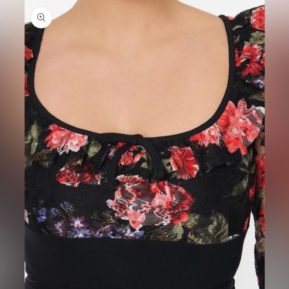 Unique Vintage NWT Black Floral Lace Knit Blouse - Picture 3 of 6